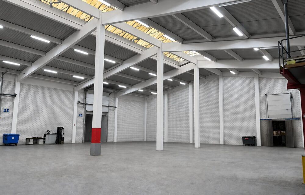 Lagerhalle 2 bei Michel Spedition, Ansicht 1